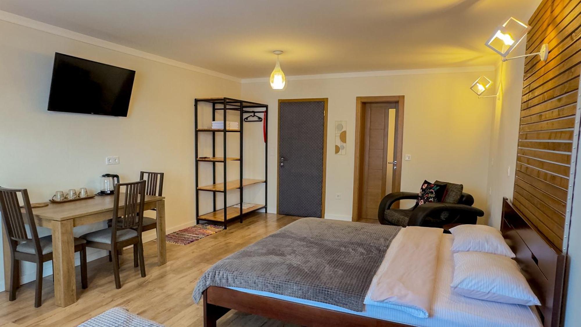 Lion Hotel บูโคเวล ห้อง รูปภาพ